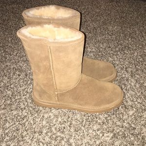 Bearpaw boots
